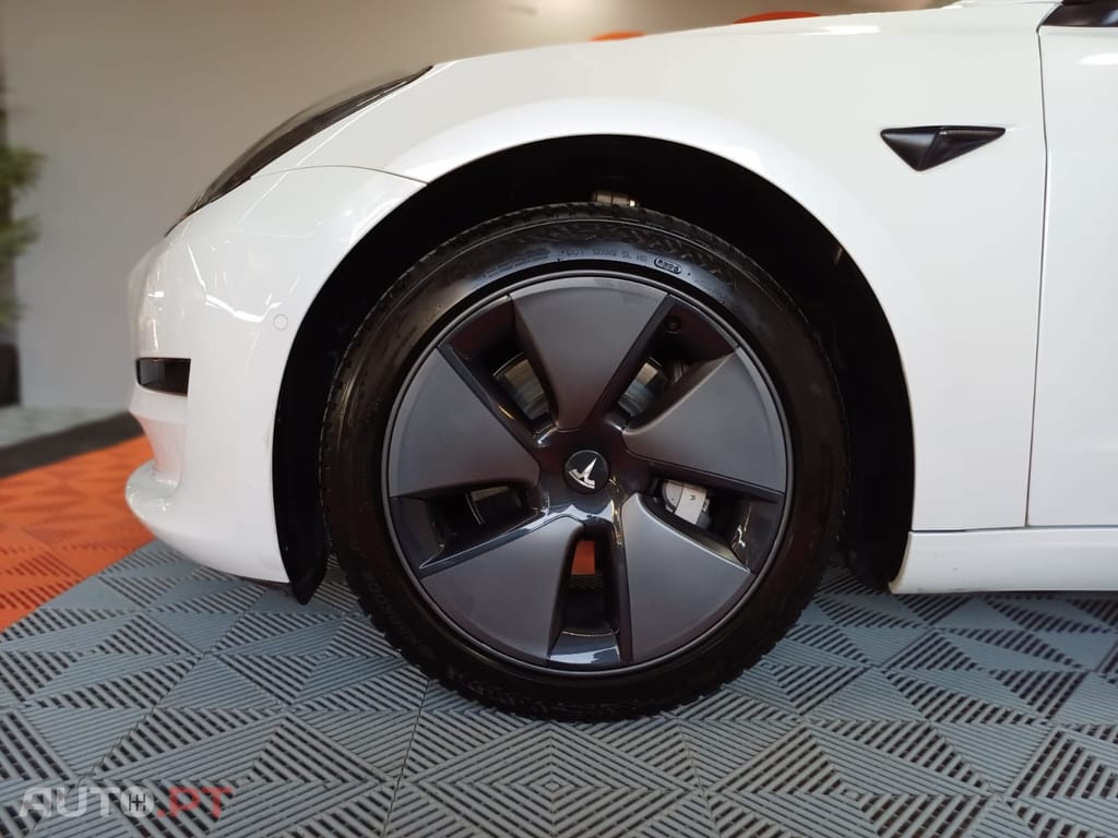 Tesla Model 3 Standard Plus