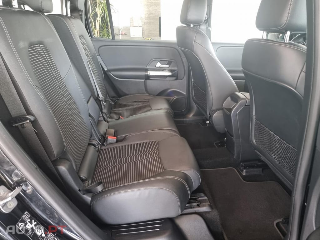 Mercedes-Benz EQB 250 Progressive — fotografia 49