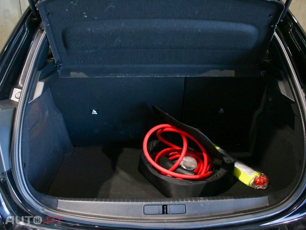 Peugeot E-208 50 kWh Active Pack