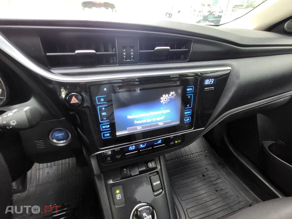 Toyota Auris 1.8 HSD Comfort