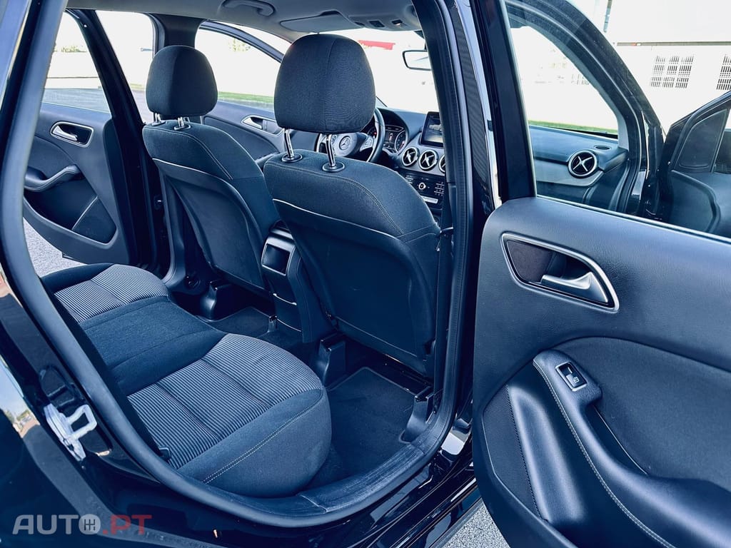 Mercedes-Benz B 180 Avantgarde
