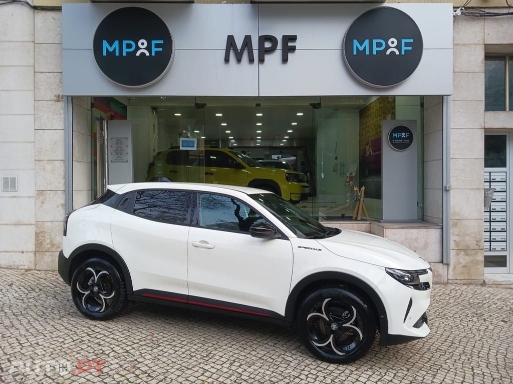 Alfa Romeo Junior 1.2 Speciale eDCT6