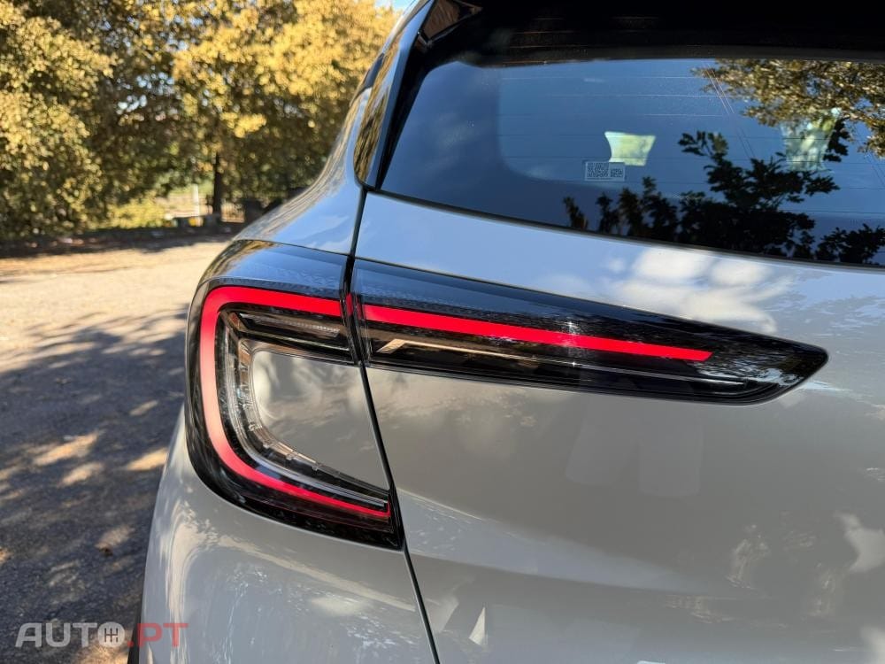 Renault Captur 1.0 TCe Techno Bi-Fuel