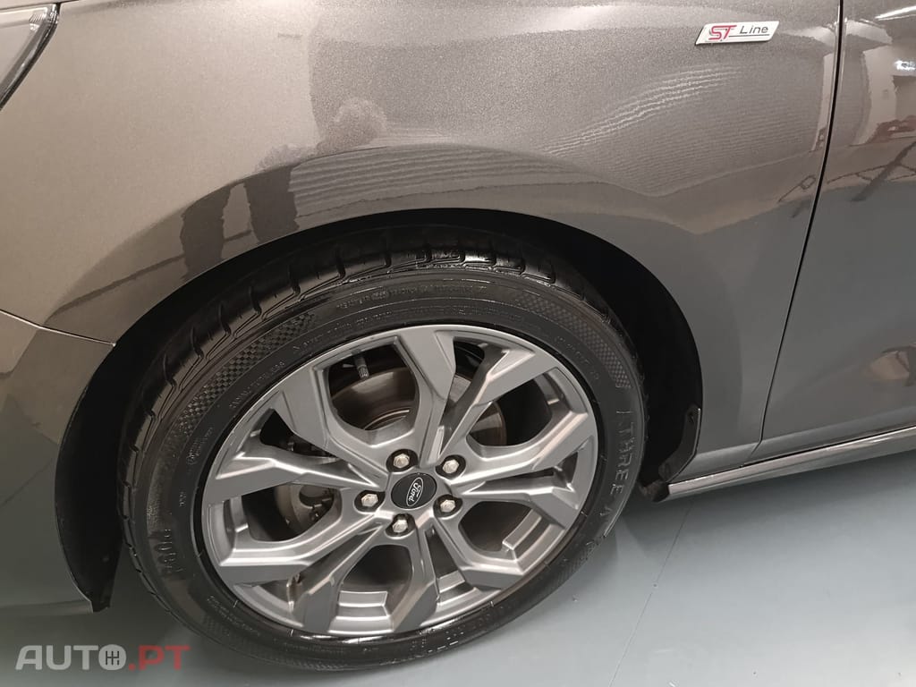 Ford Focus SW 1.0  EcoBoost  Hybrid ST-Line