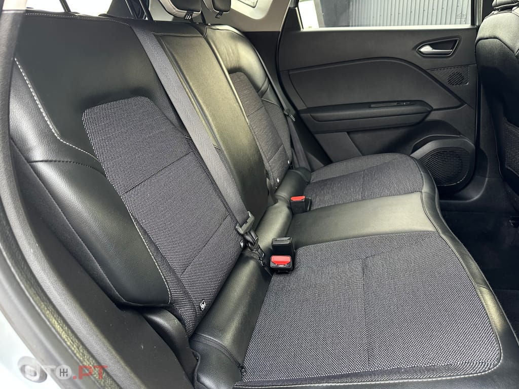 Renault Captur 1.6 E-Tech Hybrid