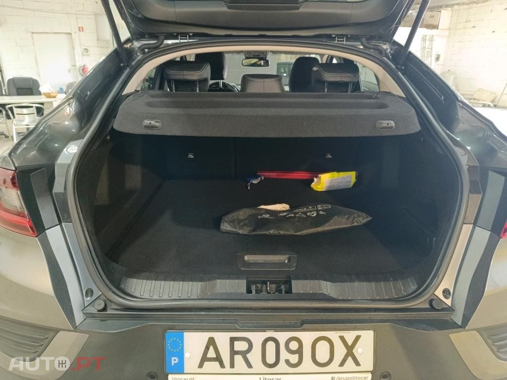 Renault Arkana 1.6 E-Tech Intens