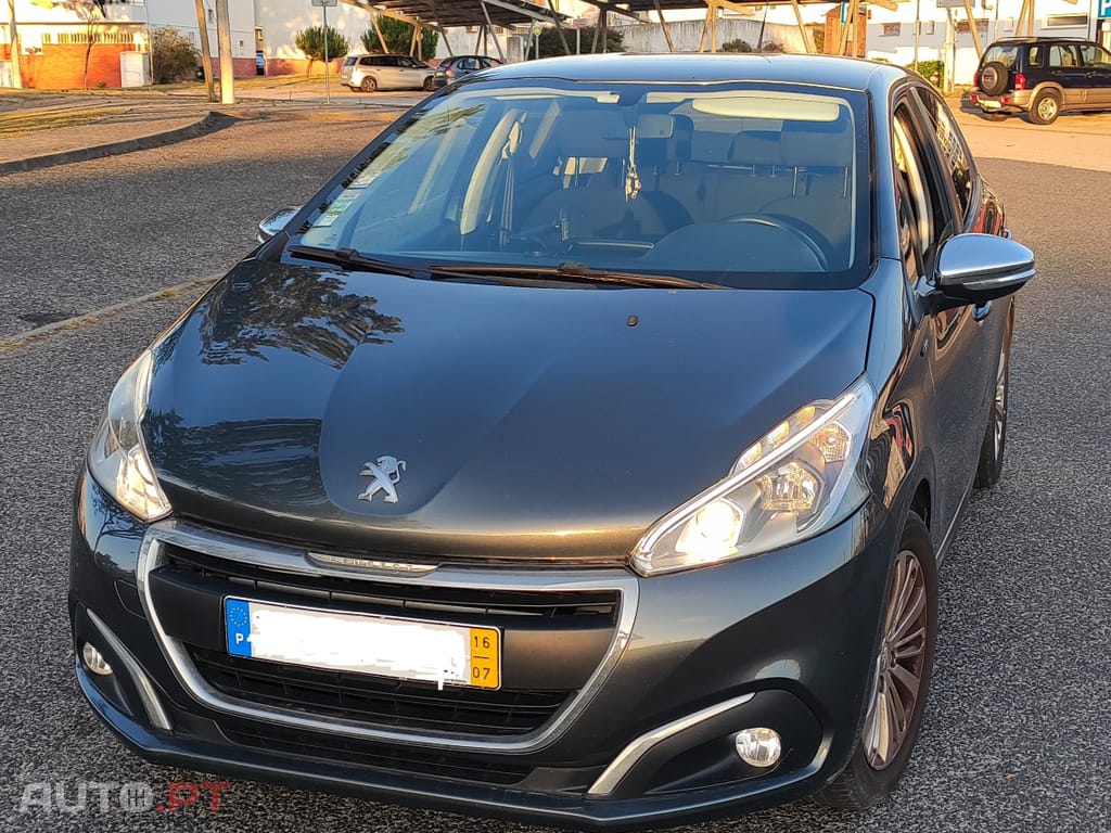 Peugeot 208 1.2 Pure Tech