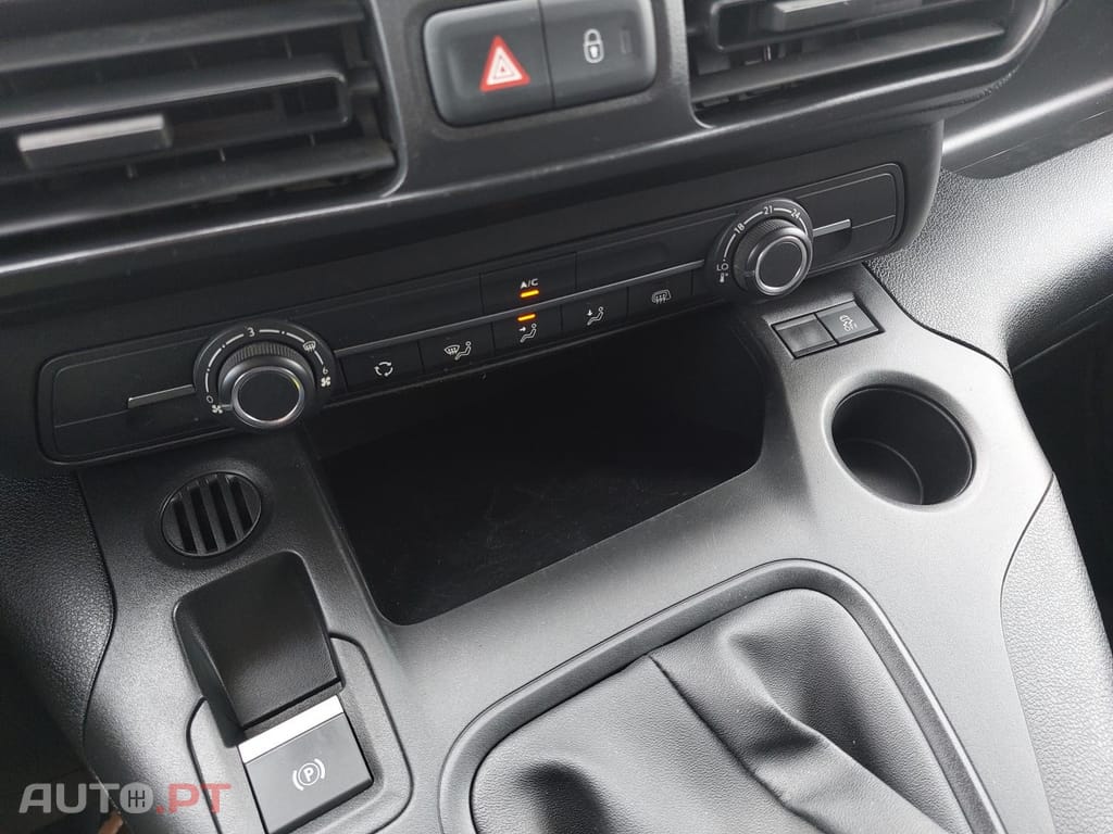 Peugeot Partner 1.5 BlueHDi L1 Pro - IVA Dedutível