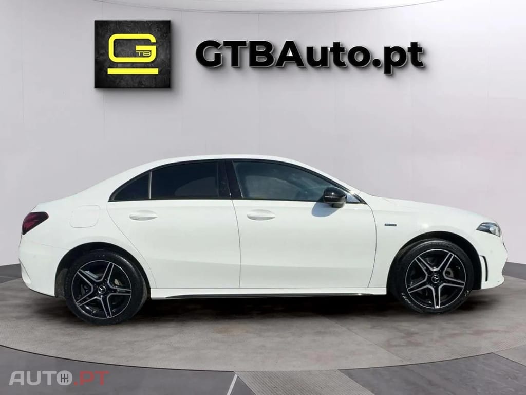 Mercedes-Benz A 250 AMG | Multibeam | Edition 