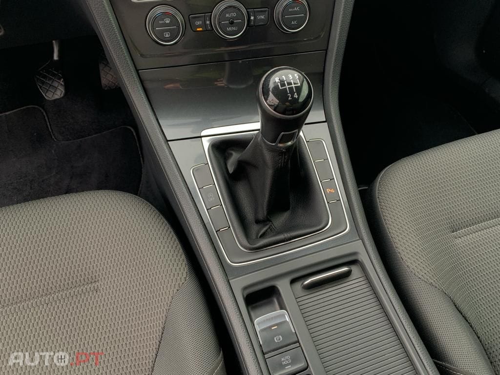 Volkswagen Golf 1.6 TDI R-Line