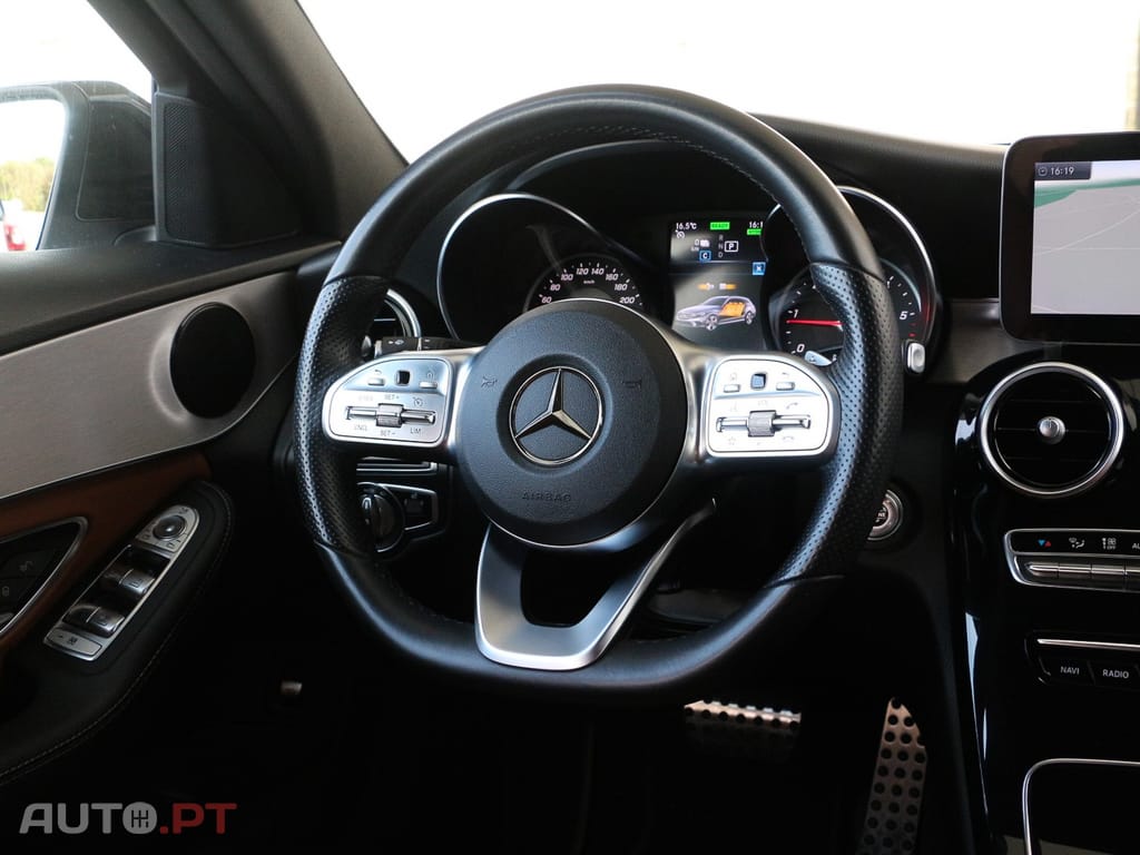 Mercedes-Benz C 300 de AMG Line