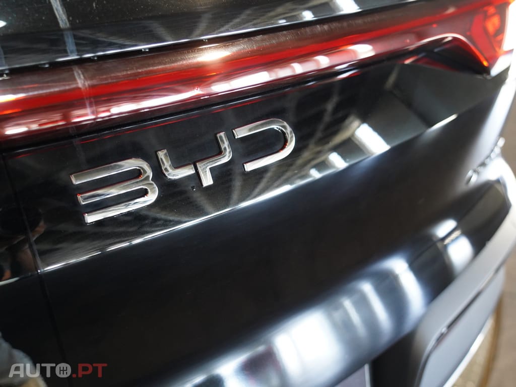 BYD Atto 2 1.5 DM-i Boost