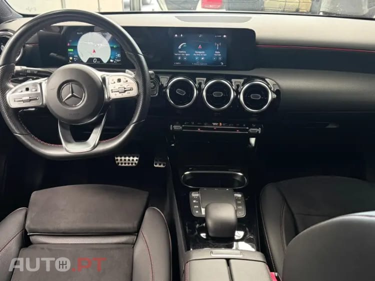 Mercedes-Benz A 250 e AMG Line