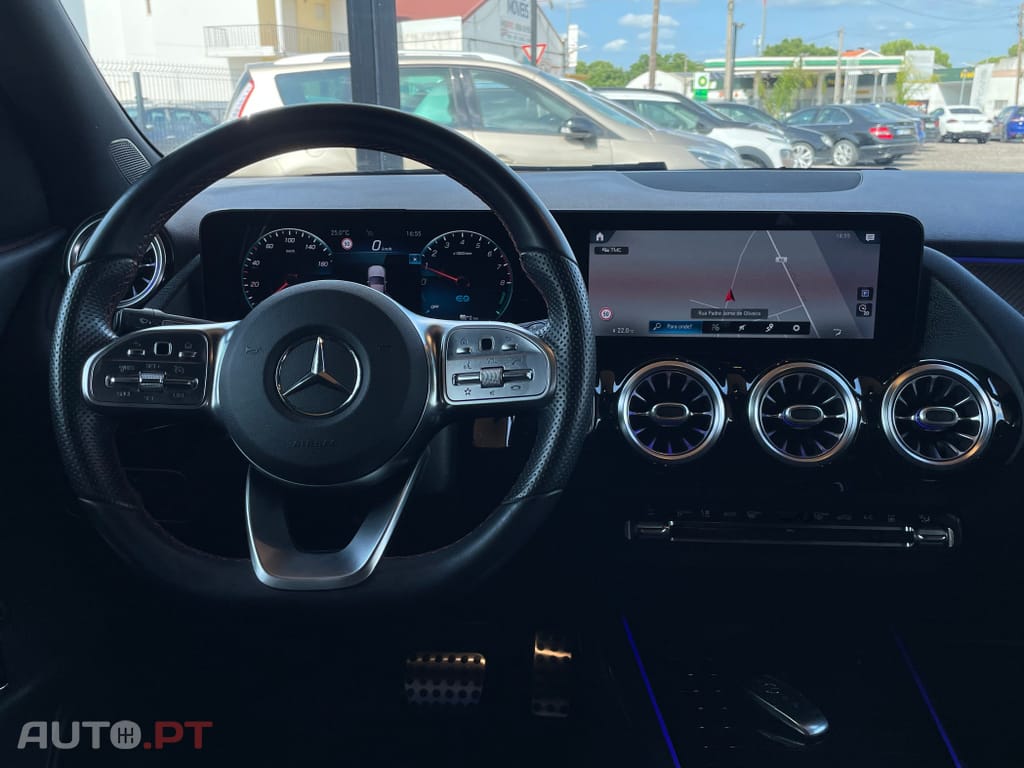 Mercedes-Benz GLA 250 e AMG Line