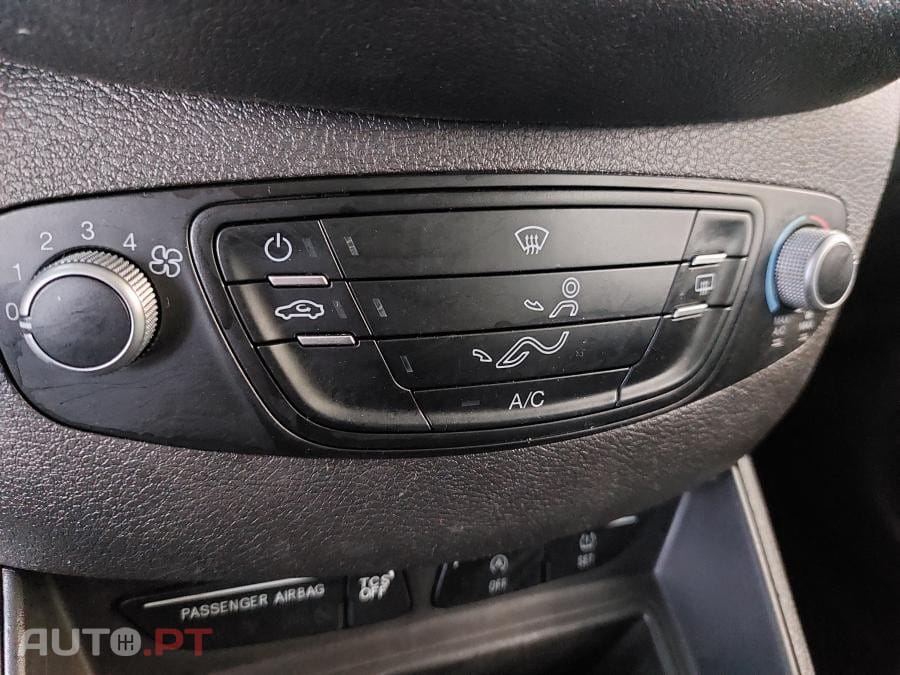 Ford Tourneo 1.5 TDCi Ambiente