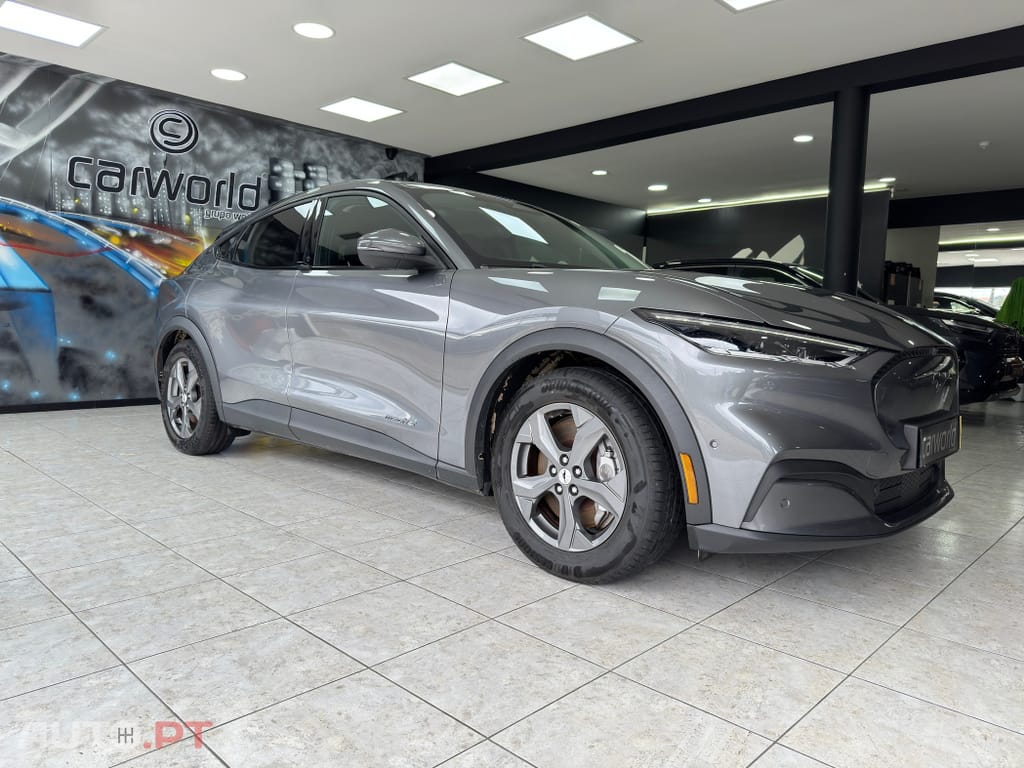 Ford Mustang Mach-E Premium AWD