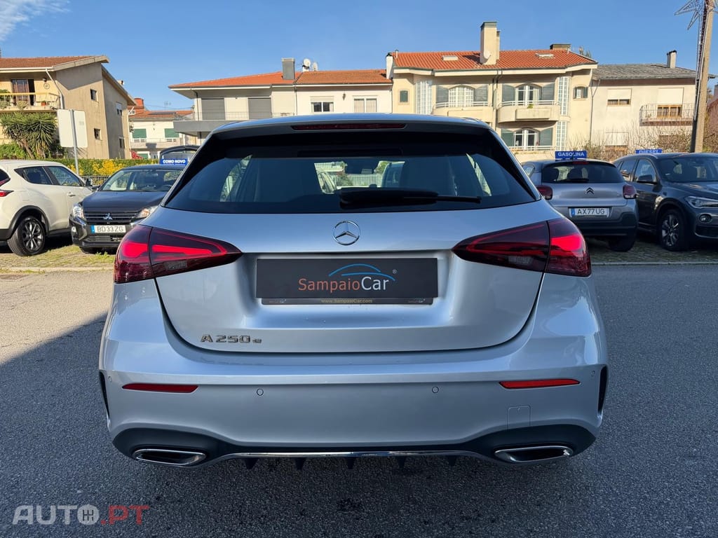 Mercedes-Benz A 250 e AMG Line