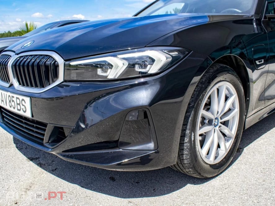 BMW 320 e Touring Auto