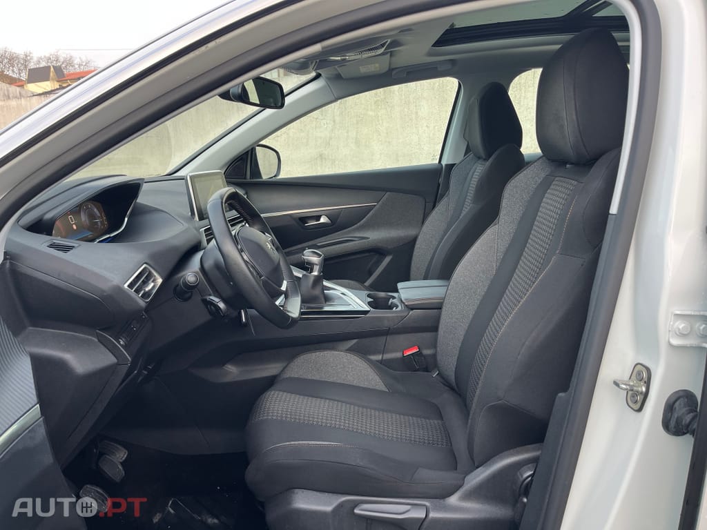Peugeot 3008 1.5 BlueHDi Allure