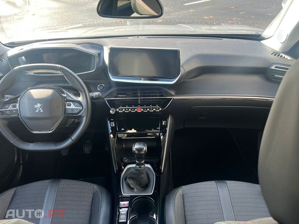 Peugeot 2008 1.2 PureTech Allure Pack