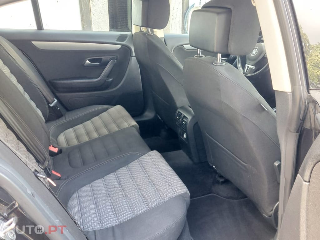Volkswagen Passat CC 2.0 TDi