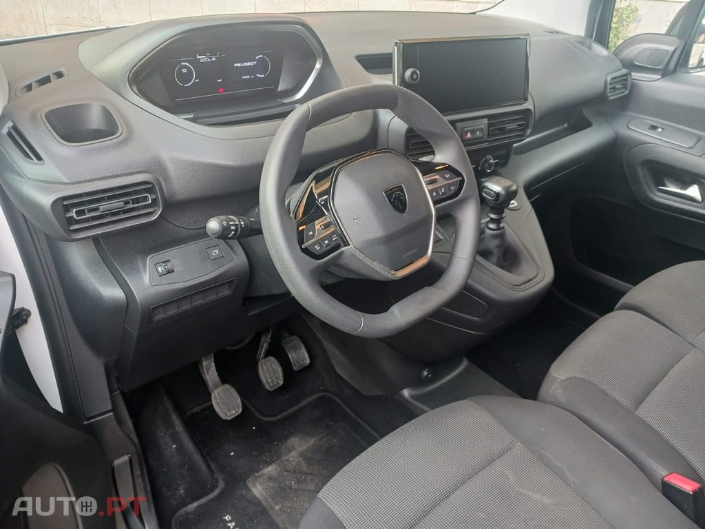 Peugeot Partner 1.5 BlueHDi Pemium Longa