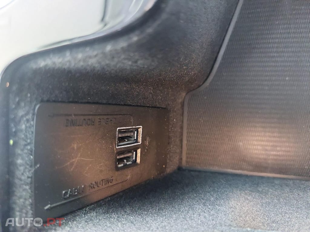 Volvo XC60 2.0 T8 PHEV Momentum AWD