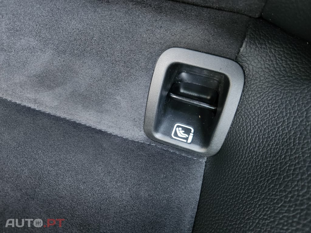 Mercedes-Benz CLA 200 d Shooting Brake 8G-DCT AMG Line