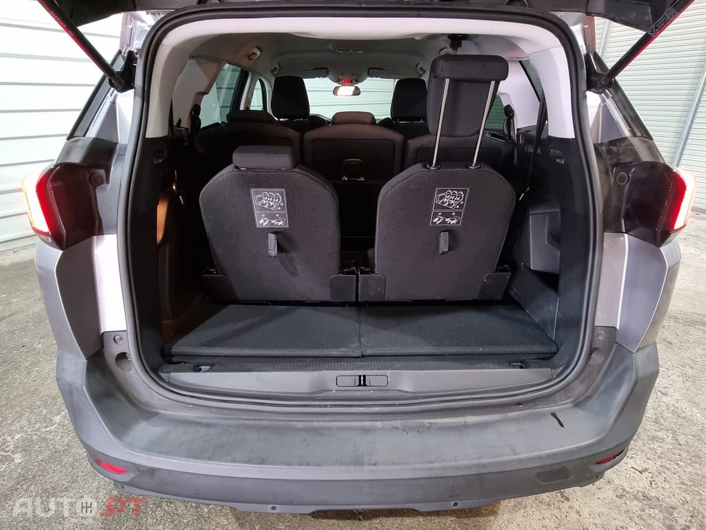 Peugeot 5008 1.5 BlueHDi Allure EAT8