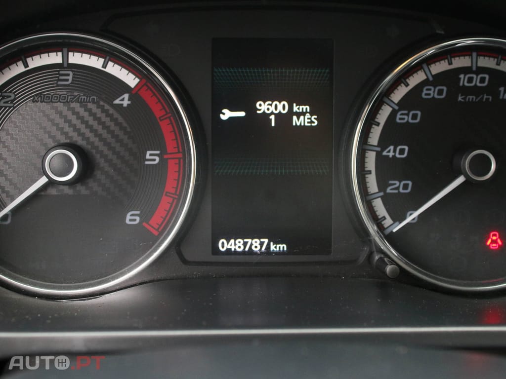 Mitsubishi L200 2.3 DI-D CD Invite 4WD