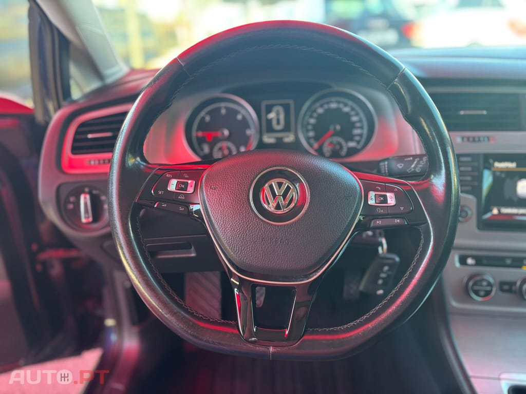 Volkswagen Golf 1.6 TDi BlueMotion Confortline