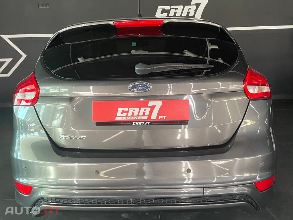 Ford Focus 1.5 TDCi EcoBlue ST-Line