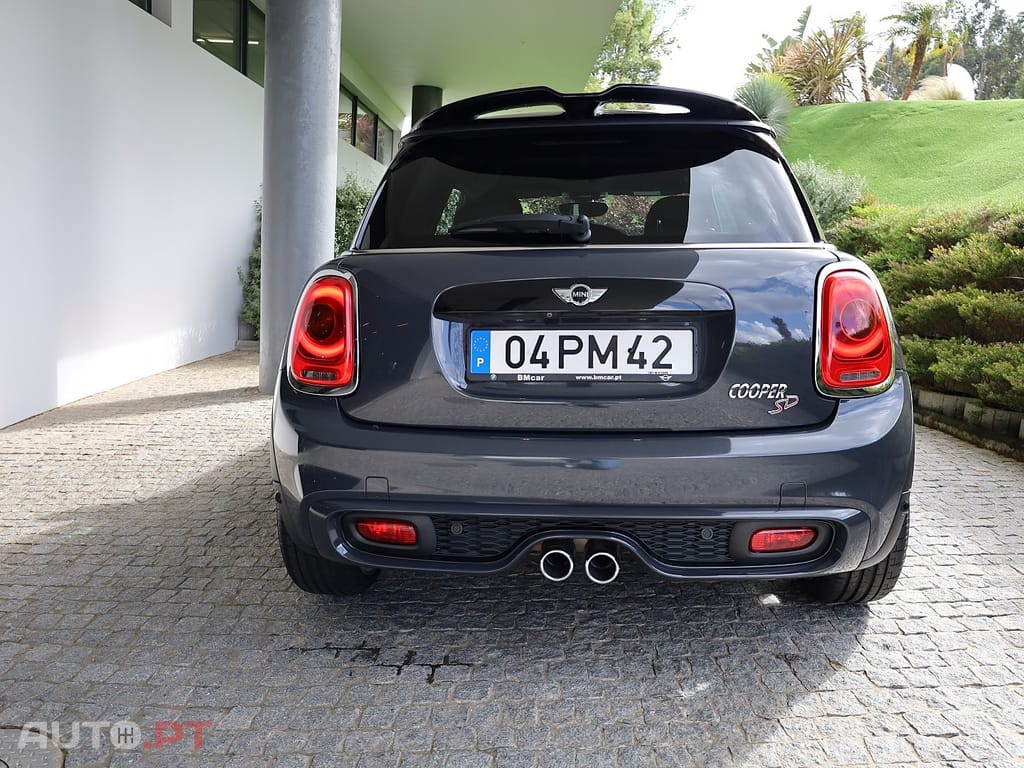MINI Cooper SD Auto
