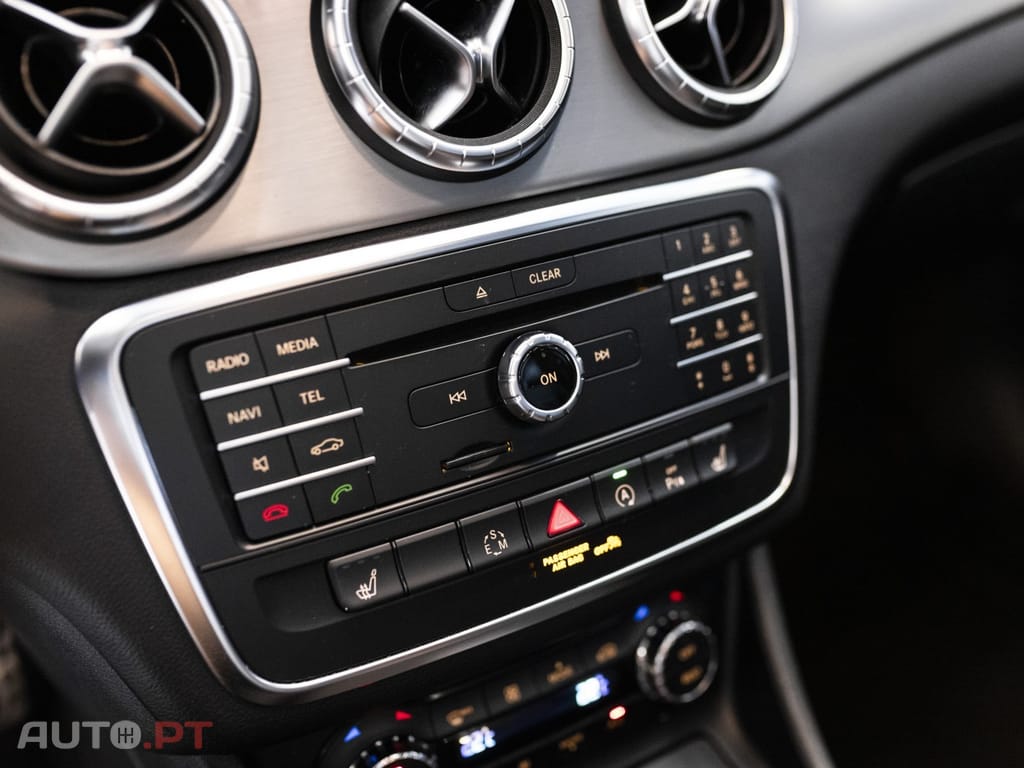 Mercedes-Benz CLA 220 (CDI) d 7G-DCT Orange Art Edition