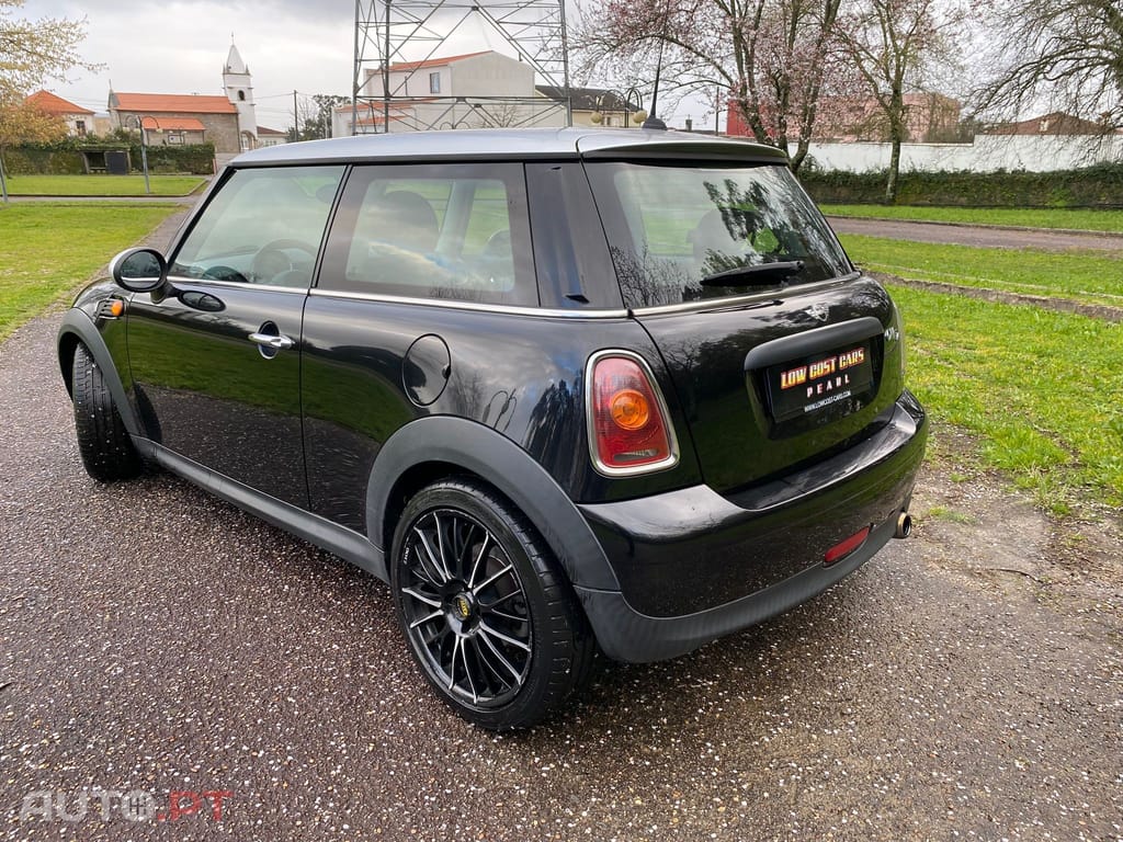 MINI One D