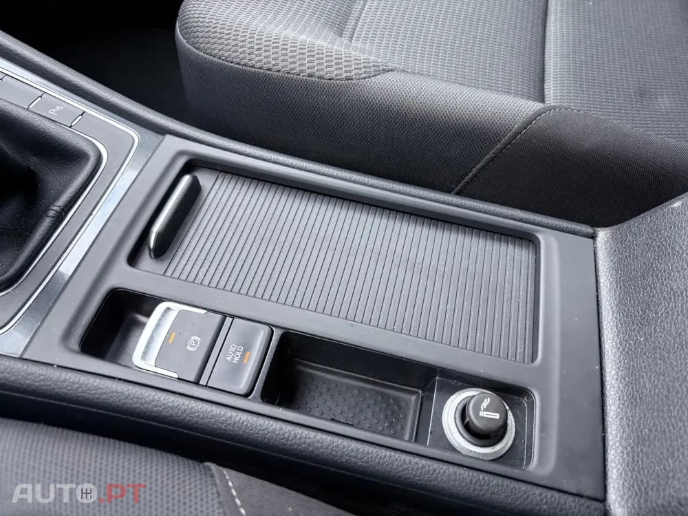 Volkswagen Golf 1.0 TSI Confortline