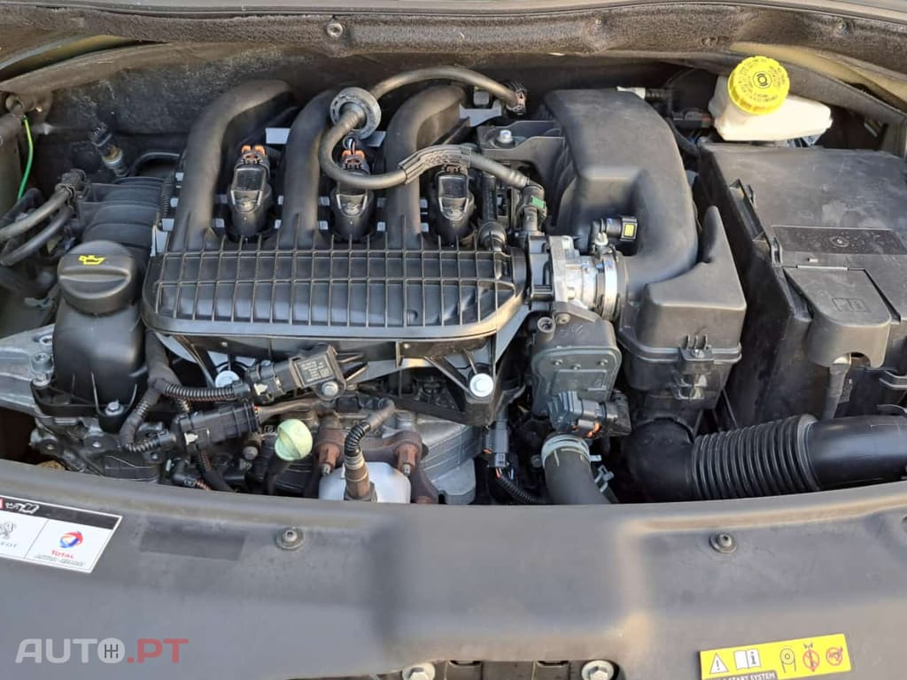 Peugeot 208 1,2 Signature