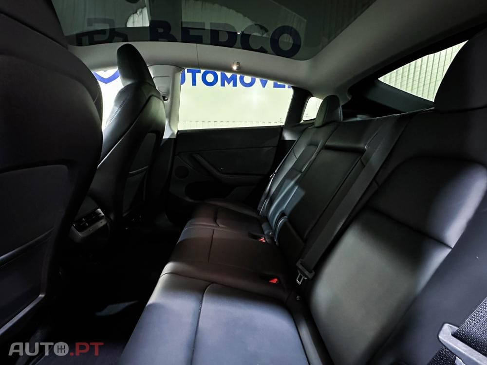 Tesla Model Y Long Range Dual Motor AWD