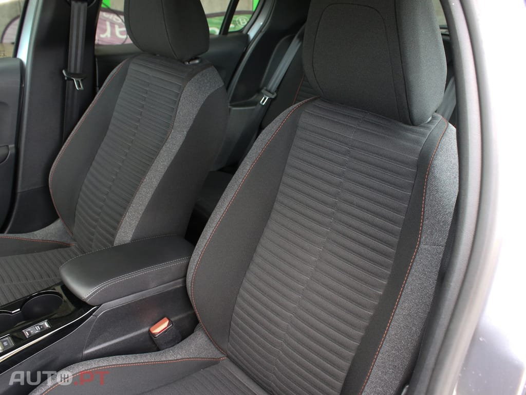 Peugeot E-208 50 kWh Active Pack