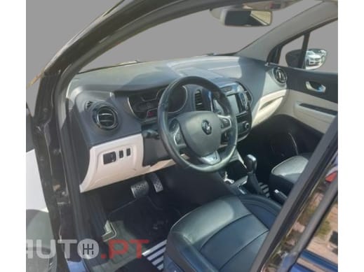 Renault Captur 1.5 dCi Energy Initial Paris