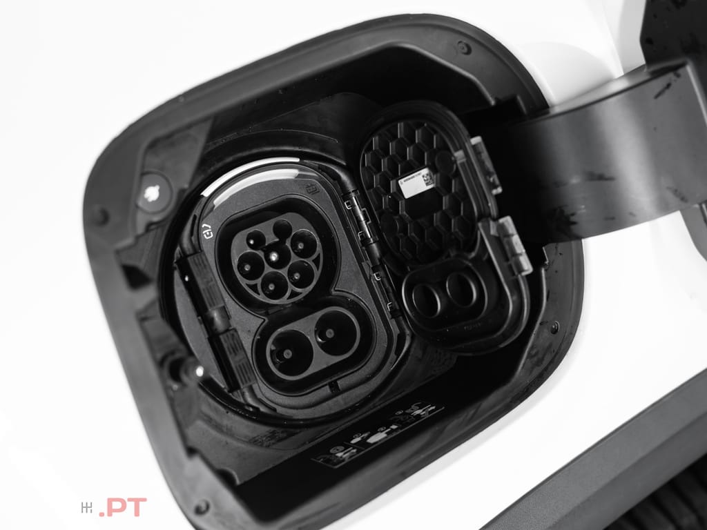 Mercedes-Benz EQA 250 AMG Line