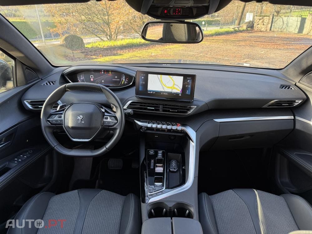 Peugeot 5008 1.2 Hybrid Allure Pack e-DCS6