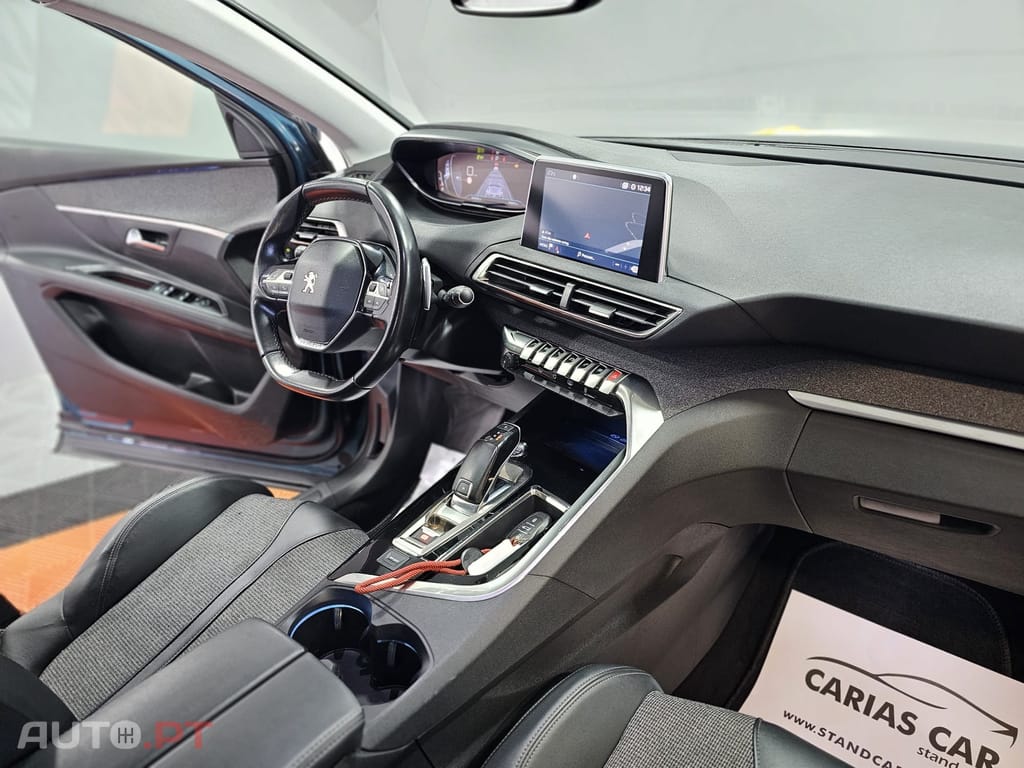 Peugeot 5008 1.5 BlueHDi Allure EAT8