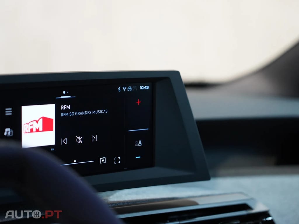 Peugeot 3008 1.2 Hybrid Allure e-DCS6