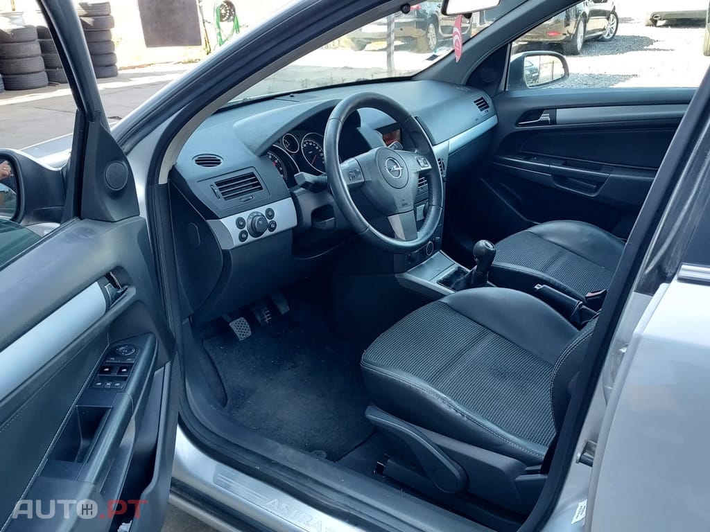 Opel Astra 1.4 Cosmo