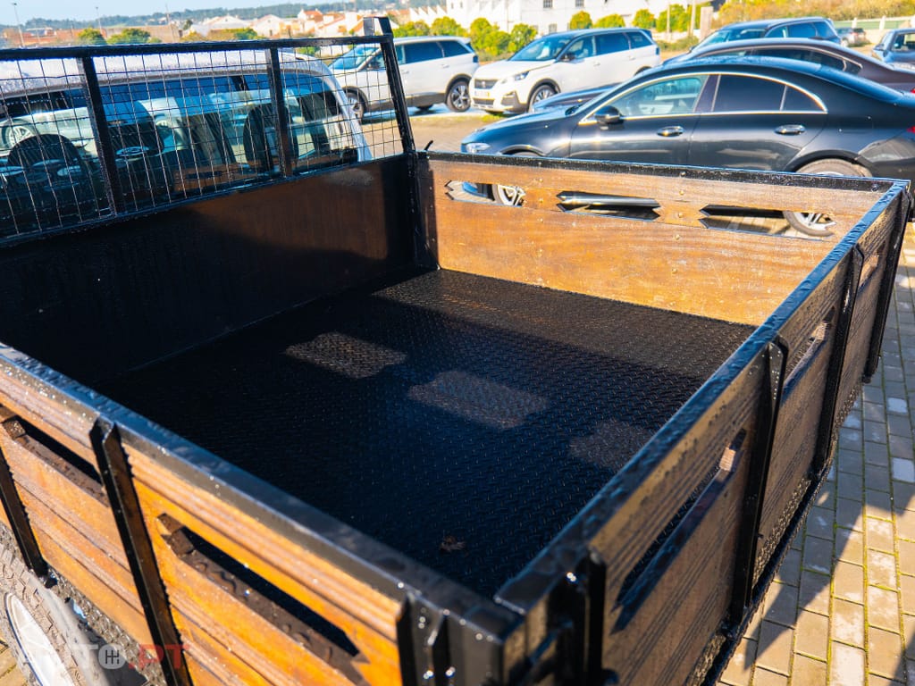 Mitsubishi L200 2.3 DI-D CD Invite 4WD