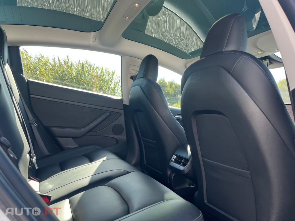 Tesla Model 3 Standard Range Plus RWD