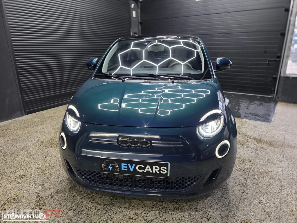 Fiat 500e La Prima