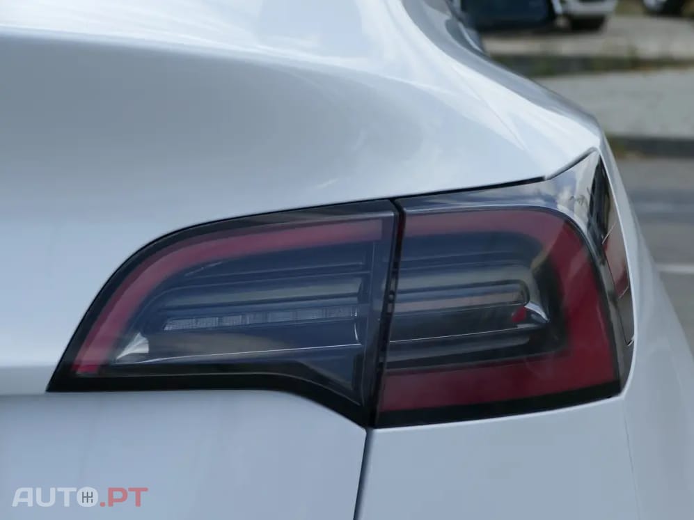 Tesla Model Y Tração Traseira
