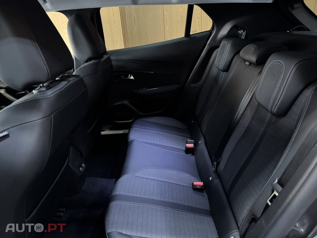 Peugeot 2008 1.2 PureTech Allure